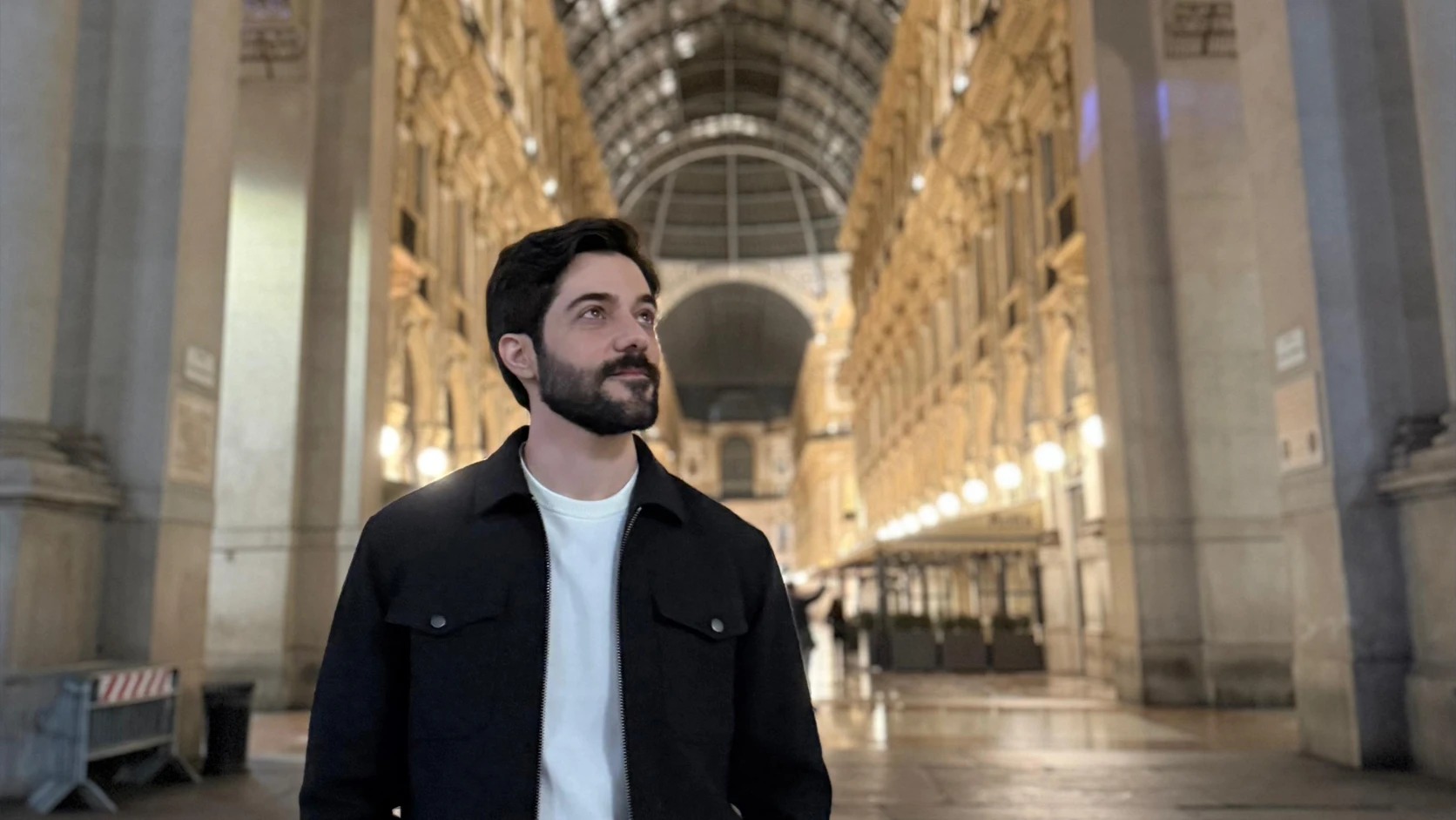 Salone del Mobile 2026 em Milão — capa da coluna de Matheus Gervásio sobre o futuro do design